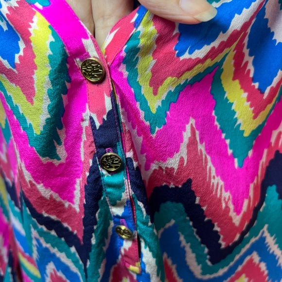 Lilly Pulitzer Women's Elsa Blouse Shirt Hearts a Flutter Chevron Vibrant Small - Picture 10 of 16